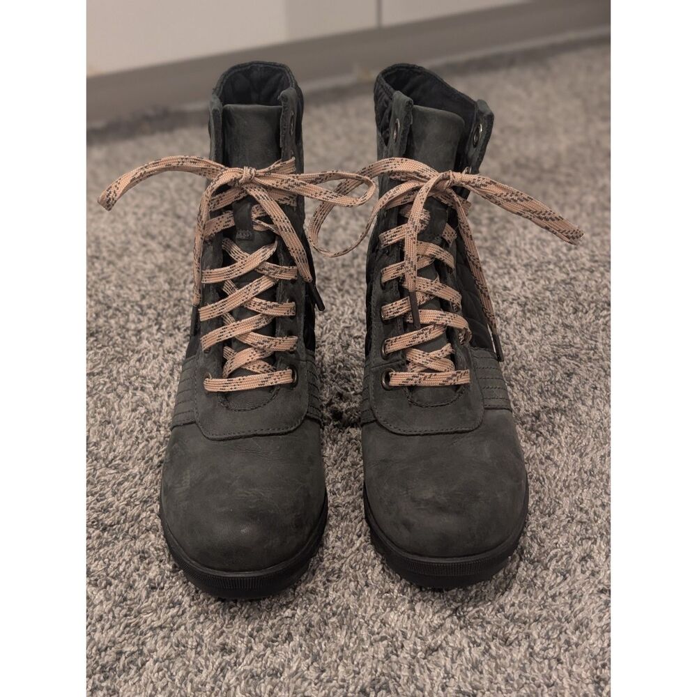 Sorel Joan of Arctic Wedge Boots Womens 8 Black Quilted Nubuck NWOT Waterproof
